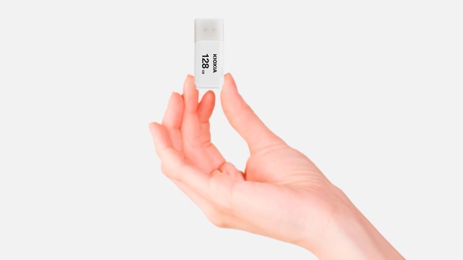 MEMORY DRIVE FLASH USB2 128GB/LU202W128GG4 KIOXIA