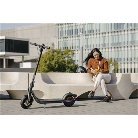 Ninebot by Segway Kickscooter F2 Pro E