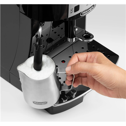 Delonghi | Coffee Maker | ECAM22.115.B Magnifica S | Pump pressure 15 bar | Built-in milk frother | 