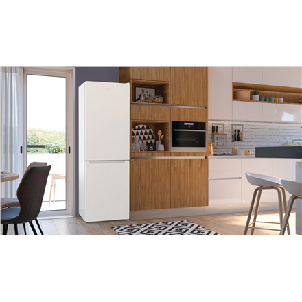 Gorenje Refrigerator NRKE62W Energy efficiency class E Free standing Combi Height 185 cm No Frost sy