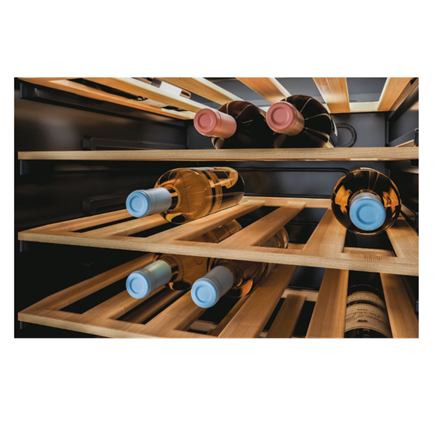 Candy | Wine Cooler | CWC 154 EEL/NF | Energy efficiency class G | Free standing | Bottles capacity 