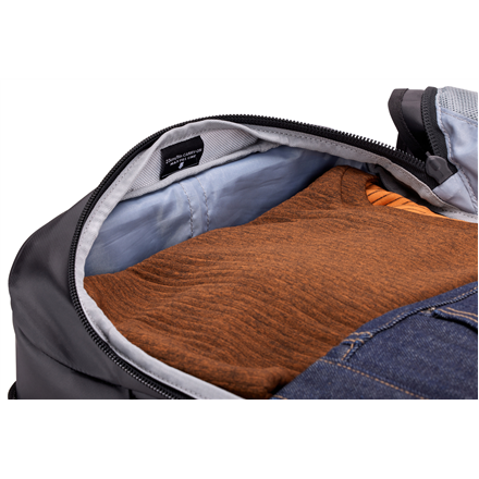 Thule | Chasm | Carry-on Wheeled Duffel Suitcase