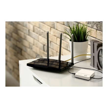 Schneider Electric APC Back-UPS Connect 12Vdc 36W