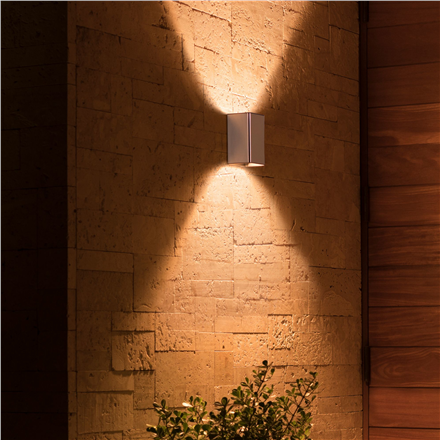 Philips Hue WCA Resonate Outdoor Wall Lantern