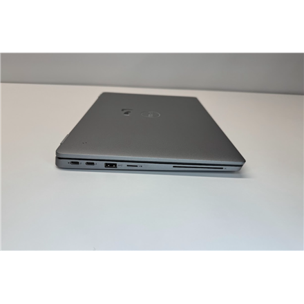 DELL Renew | Grade B | Dell Latitude 5330 | 13.3 " | FHD | i3-1215U | 16 GB | SSD | 256 GB | Intel U