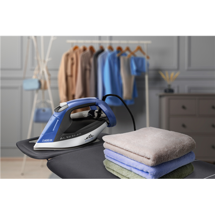 ETA Steam Iron | ETA227690000 Chloe | Steam Iron | 2600 W | Water tank capacity 350 ml | Continuous 