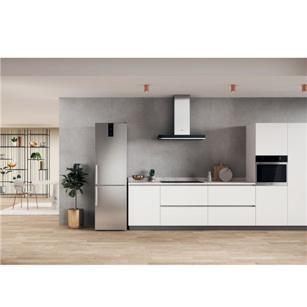 Whirlpool Refrigerator | W7X 92O OX H | Energy efficiency class E | Free standing | Combi | Height 2