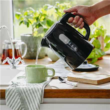 Adler Kettle | AD 1380b | Electric | 2200 W | 1 L | Polypropylene | 360° rotational base | Black