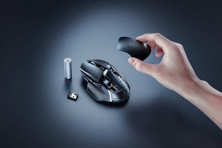 Razer Basilisk V3 X HyperSpeed Belaidė žaidimų pelė, Bluetooth, Optical 18000 DPI, Juoda