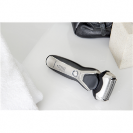 Panasonic Shaver ES-RT67-S503  Charging time 1 h