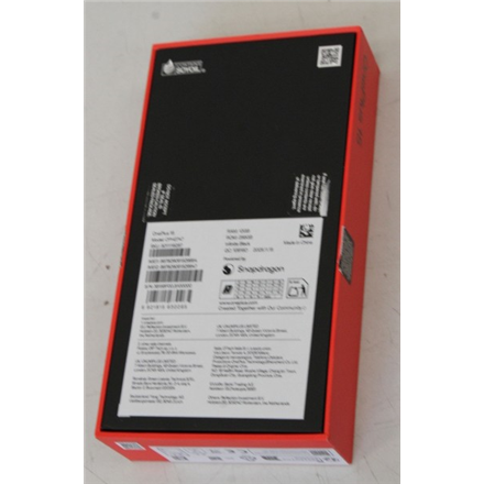 SALE OUT. OnePlus 15 (Infinite Black) DS 6.78" LTPO AMOLED 1272x2800/4.6GHz&3.62GHz/256GB/12GB RAM/Android 16/WiFi,BT,5G OnePlus UNPCKED, SC RTACHES ON PROTECTIV SCREEN GLASS